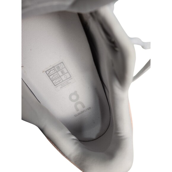 On Cloudflyer 4, Women's Sz W 11 White/Hay Running Shoes Athleisure Outdoor Gym - Picture 10 of 12